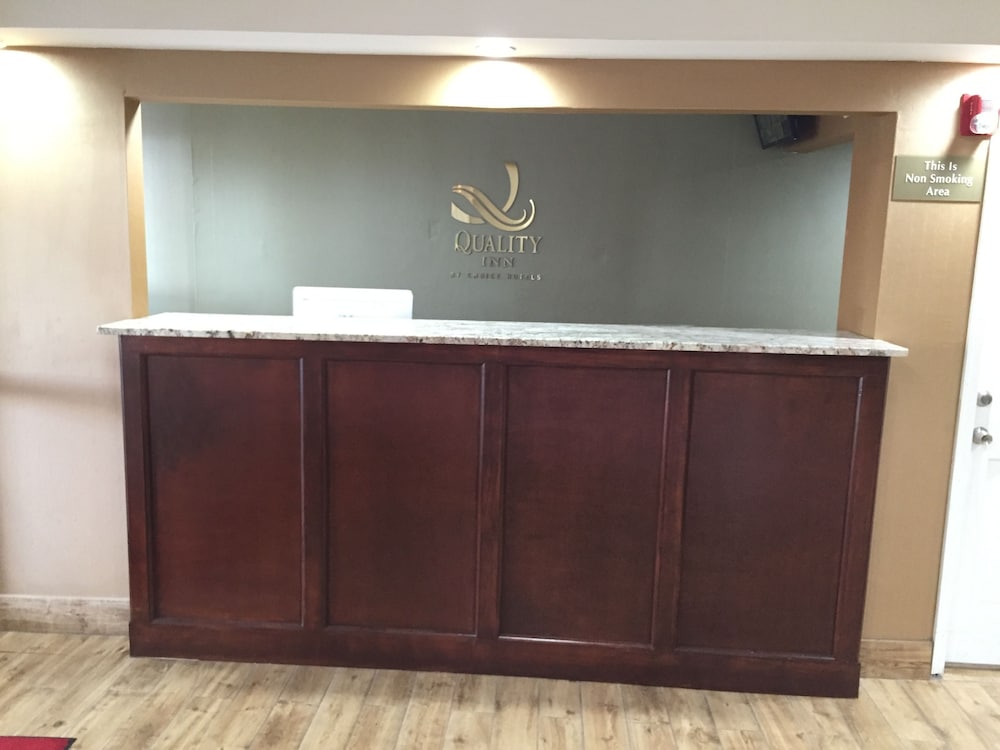 Quality Inn Near Pimlico Racetrack - photo 3