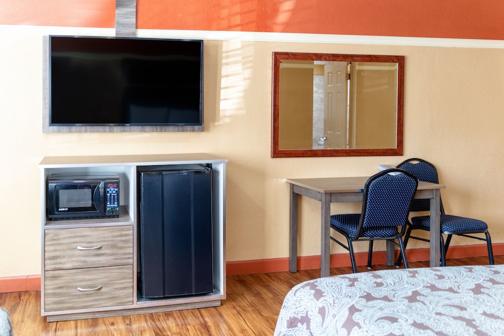Geneva Motel - photo 12