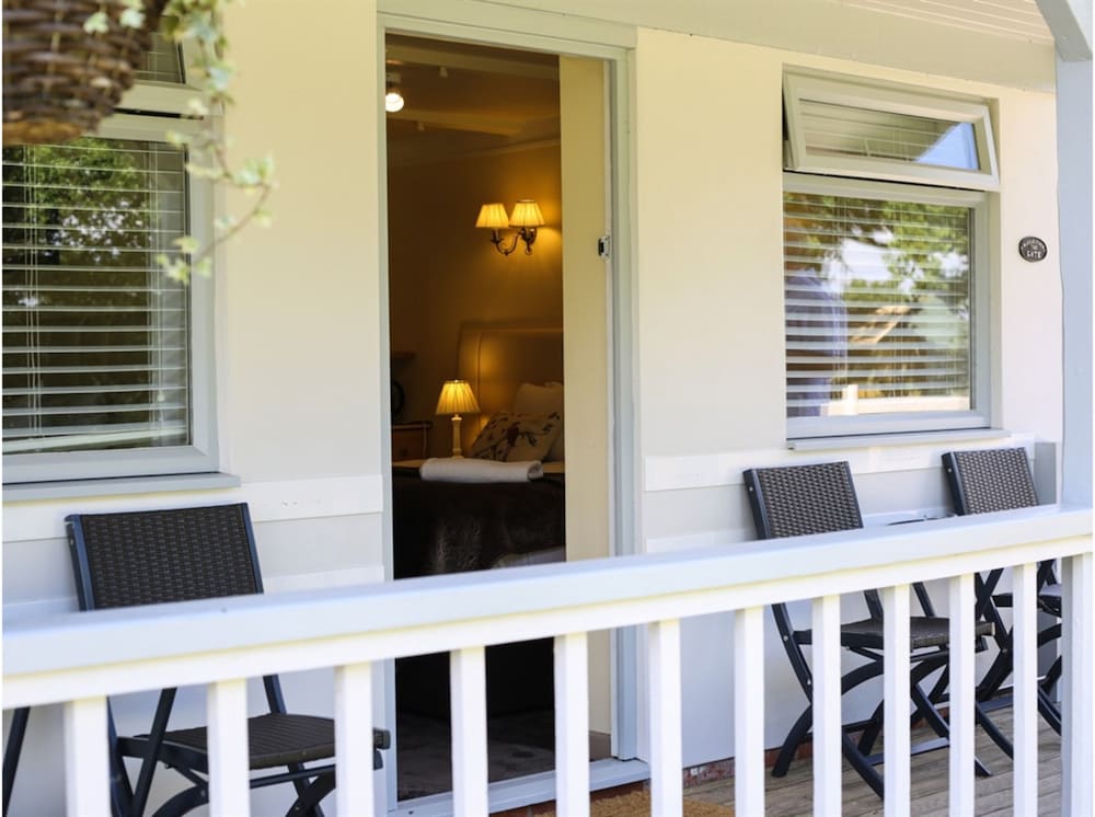 Henley Boutique Lodges — 4-Star Luxury Hotel in Solihull, United Kingdom
