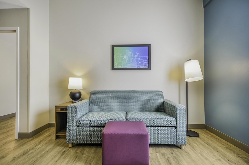 Home2 Suites by Hilton Cincinnati Midtown Oakley - photo 23