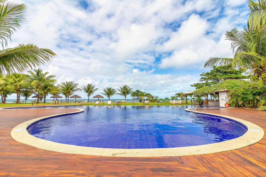 GB24 Apt 2 Quartos Pé na Areia Paraíso dos Corais — 4-Star Luxury Hotel in Camacari, Brasil