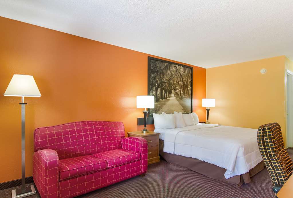 Americas Best Value Inn Darien - photo 17