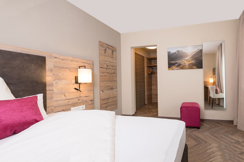 Alpenhotel Tirolerhof — Fulpmes — photo 3
