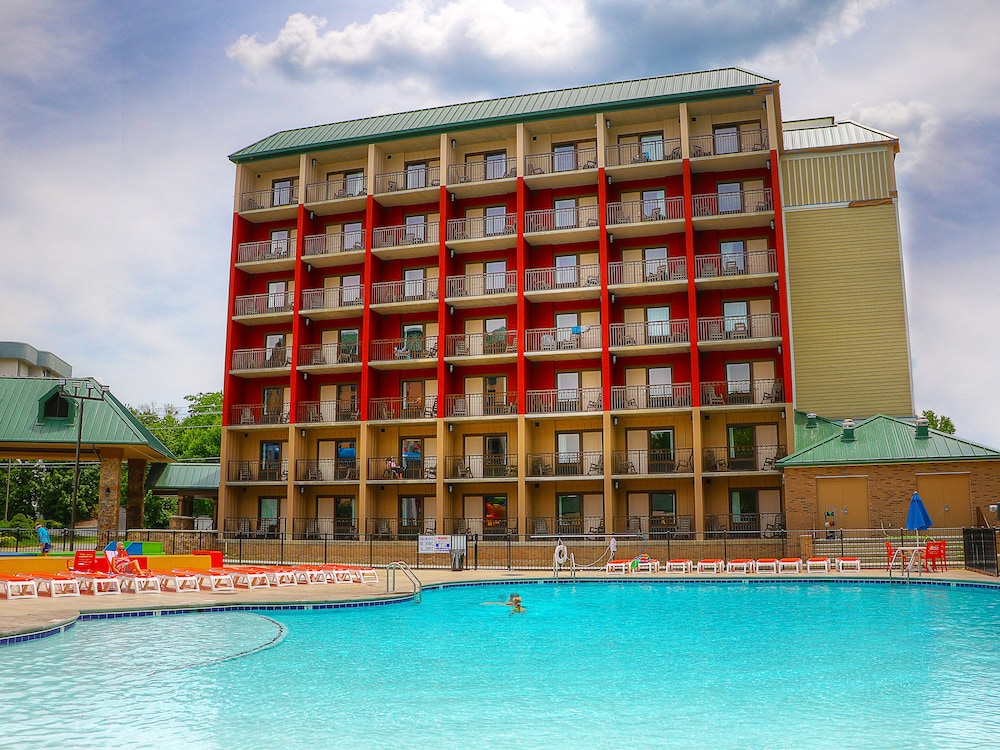 Country Cascades Waterpark Resort - photo 47