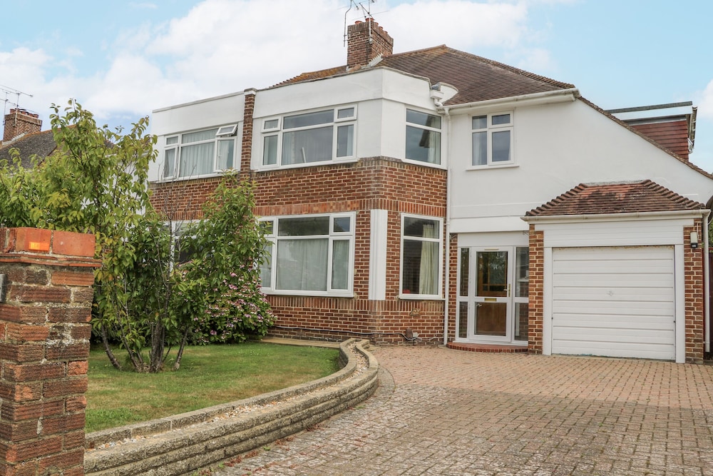 Sea Dreams in Worthing, United Kingdom