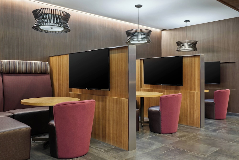 Courtyard by Marriott Denver Aurora - photo 14