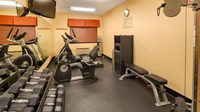Baymont by Wyndham Laredo - photo 35