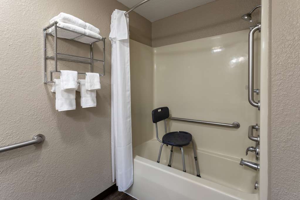 Baymont by Wyndham Waunakee - photo 12