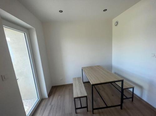 Jiovanni in Rieux-Minervois, France