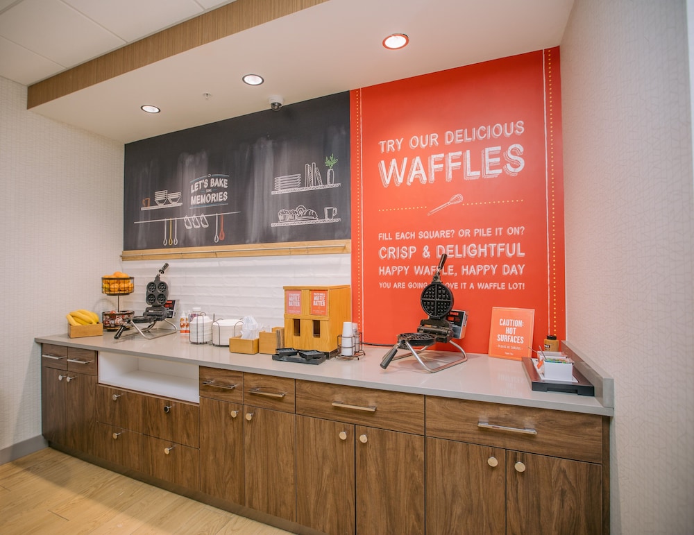 Hampton Inn Knoxville West At Cedar Bluff - photo 28