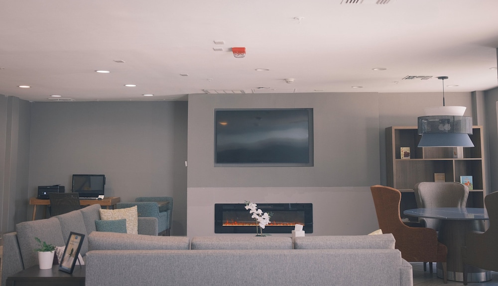 Staybridge Suites Austin Airport by IHG - photo 88