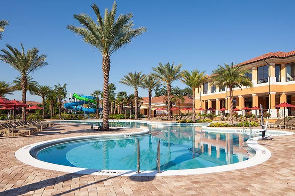 Stunning Regal Oaks 4BR w Pool Spa & Near Disney — 4-Star Luxury Hotel in Orlando, United States