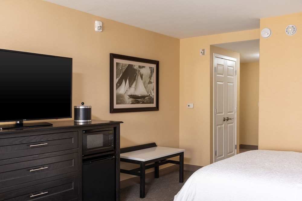 Hampton Inn Holland - photo 19