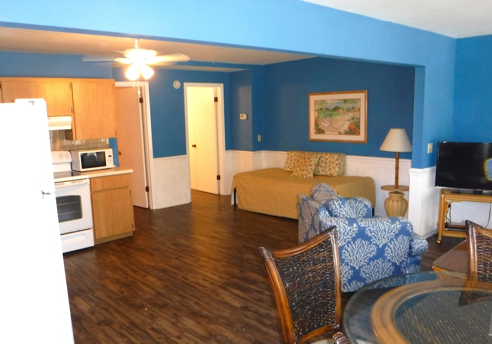 Waterside Inn on the Beach - photo 13