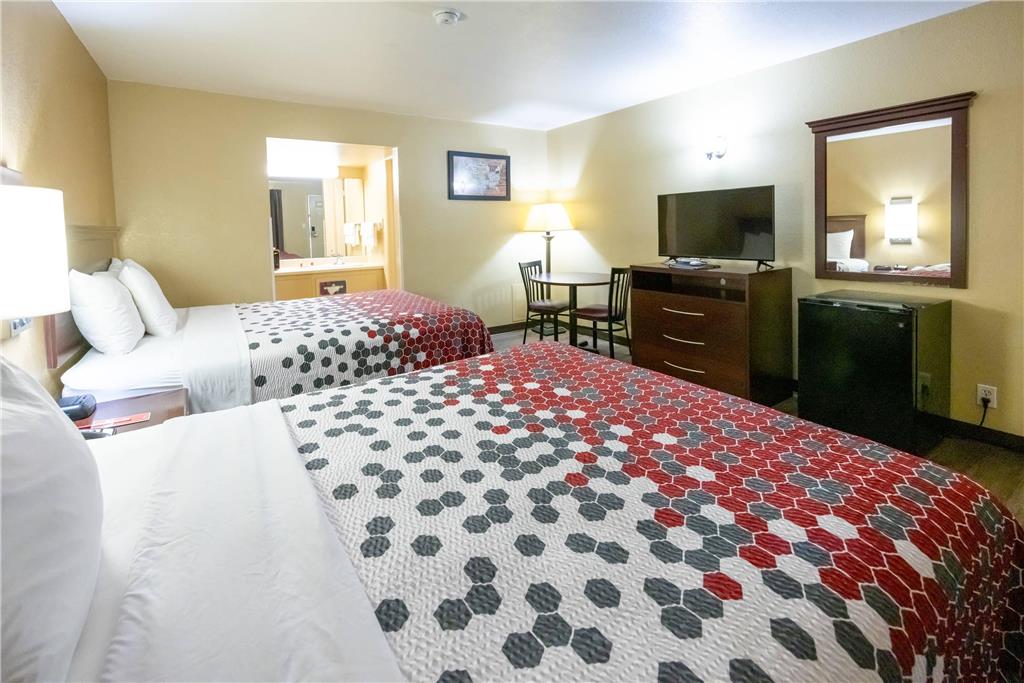 Econo Lodge McAlester - photo 23