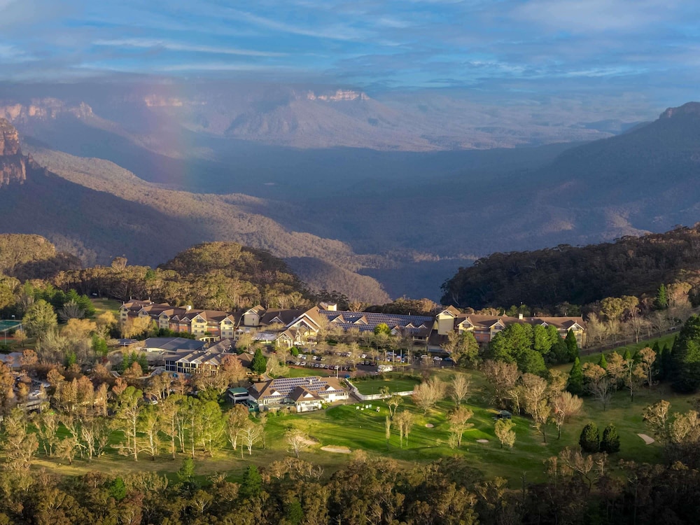 Fairmont Resort Blue Mountains MGallery Collection — 4-Star Luxury Hotel in Leura, Australia