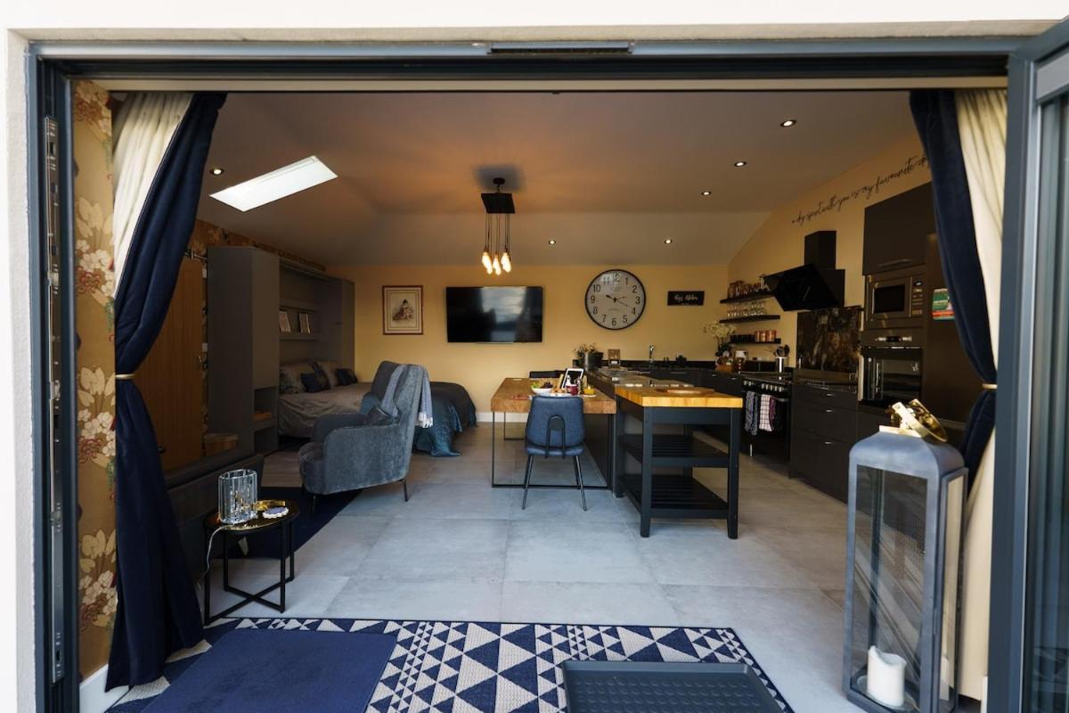 Chic 1bed Luxury Kitchen Area Parking Wifi — Grimsby