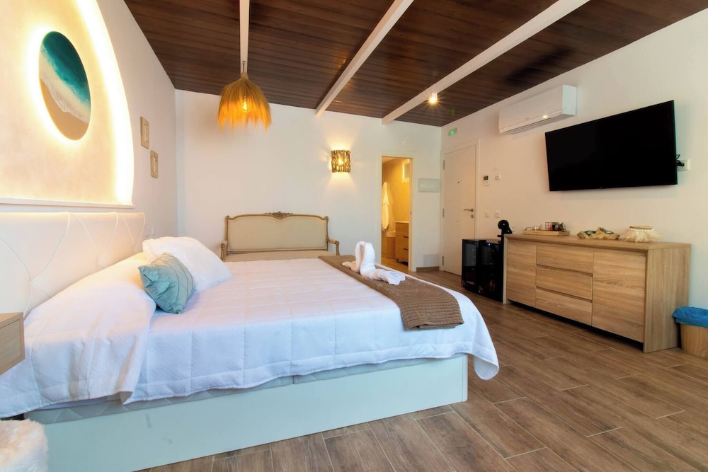 Room In Guest Room Private Room In The Fishing Port Of Marbella — Marbella