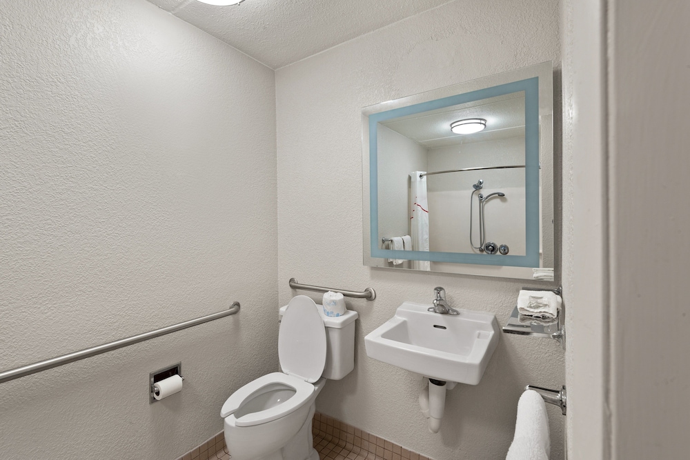 Red Roof Inn Binghamton Johnson City - photo 19