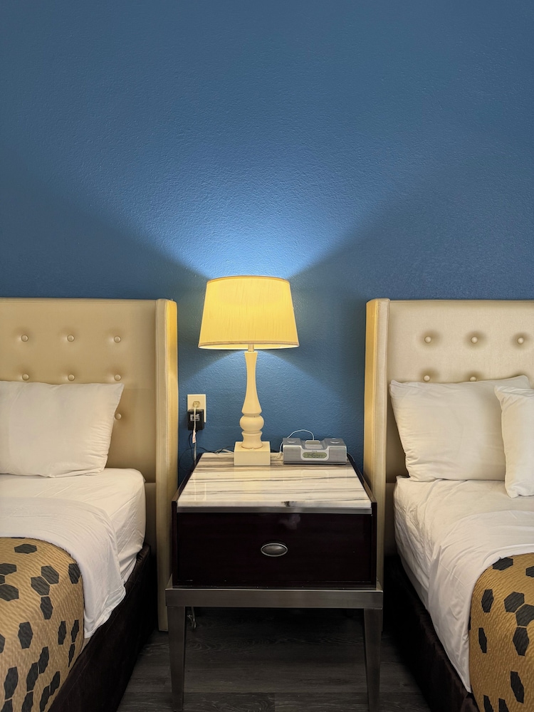 Inn at York - photo 15