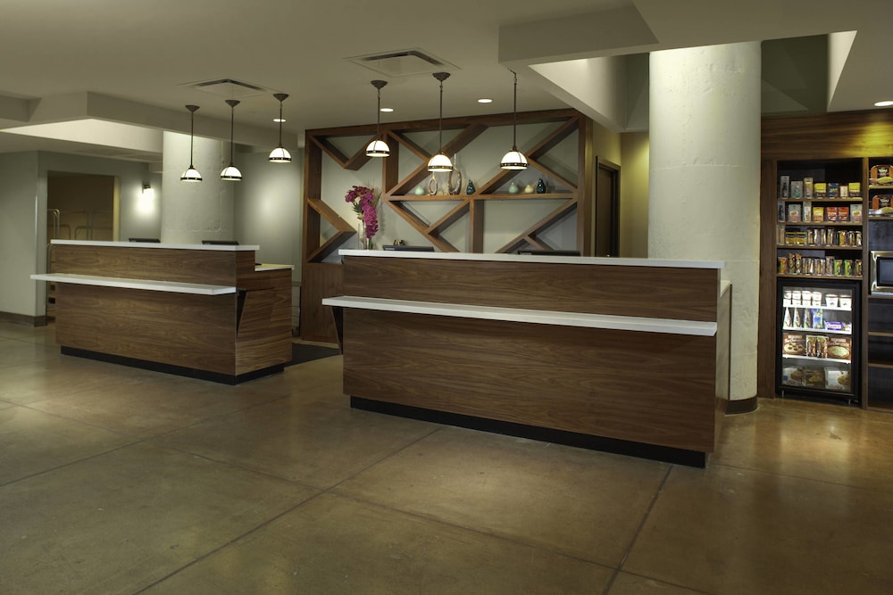 Fairfield Inn & Suites by Marriott Dallas Downtown - photo 4