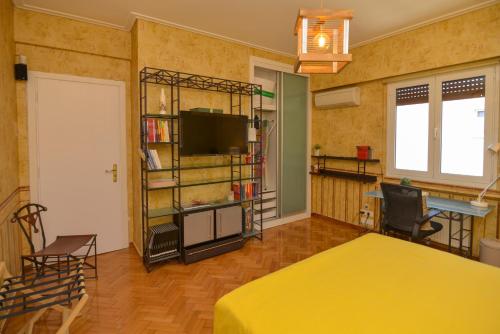 Athens Stylish studio in front of Syntagma metro stop for 2 — 4-Star Luxury Hotel in Athens, Greece