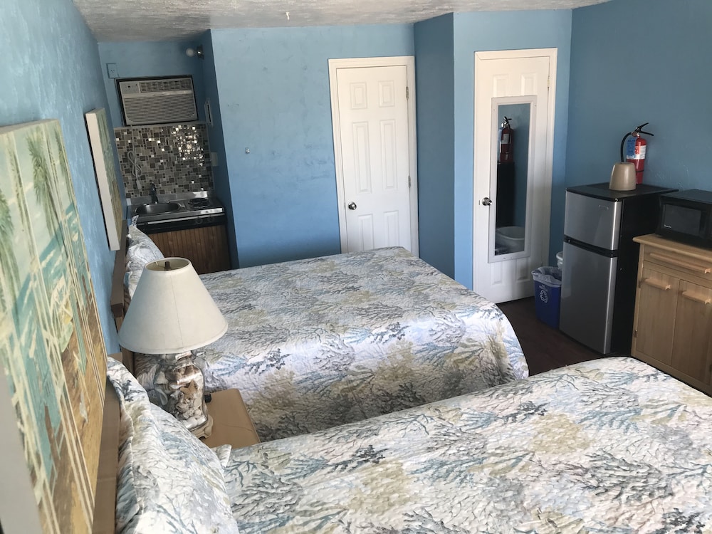 Surf Comber Motel - photo 5