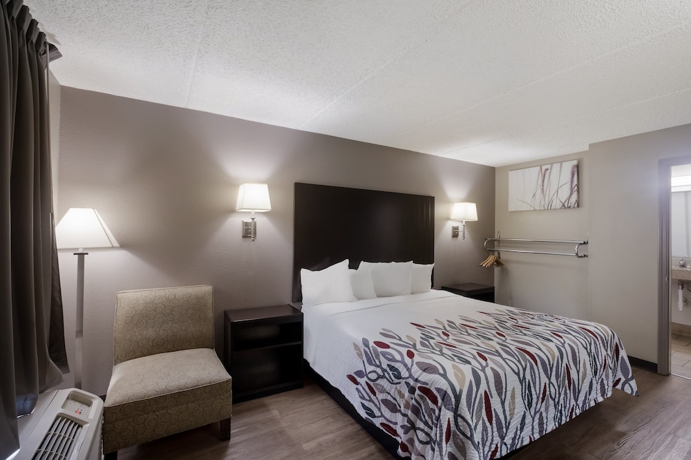 Red Roof Inn Atlanta Airport NE Conley - photo 8