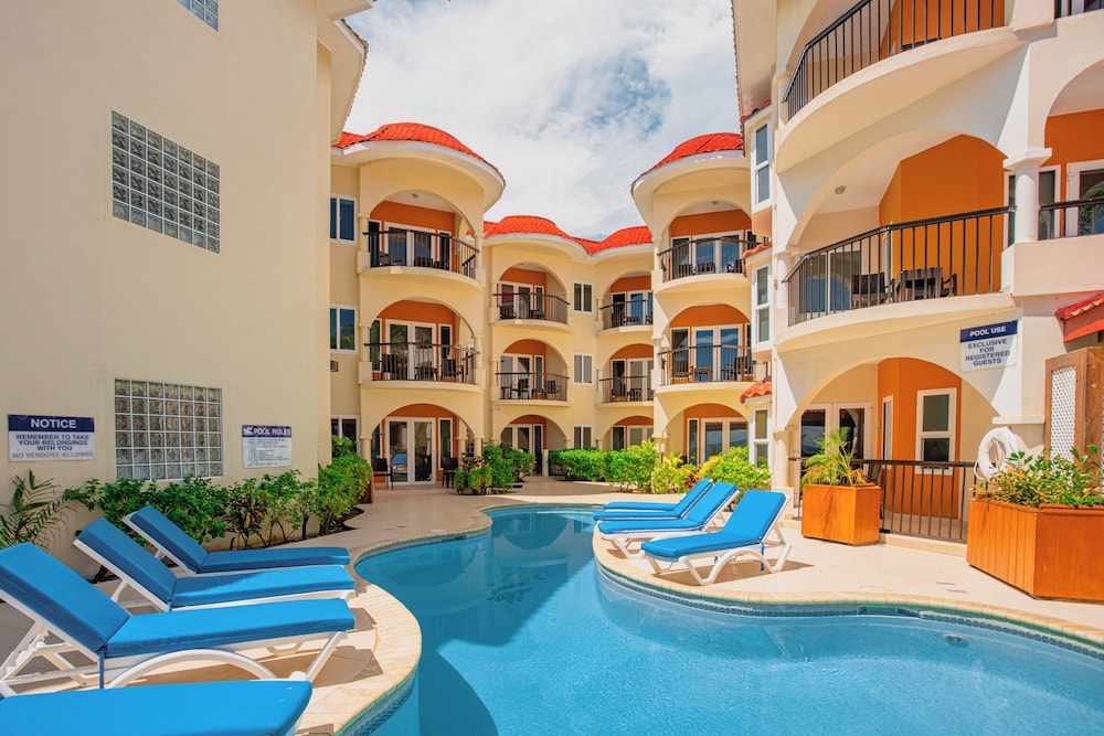 Sunbreeze Suites in San Pedro, Belize