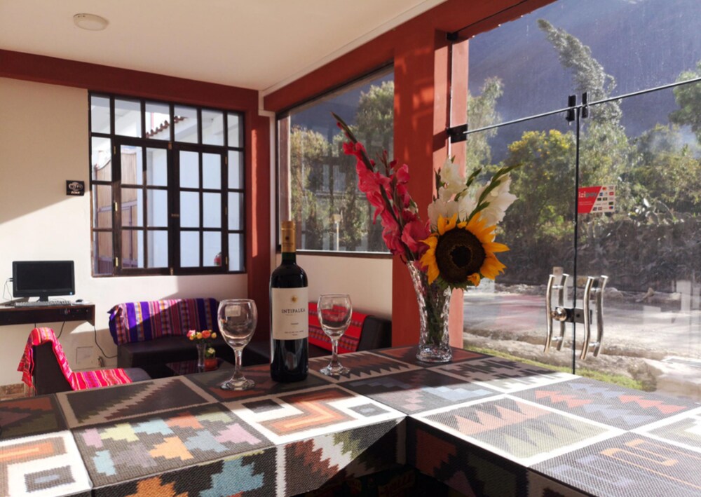 Los Wayruros de Anita Ollantaytambo in Ollantaytambo, Peru