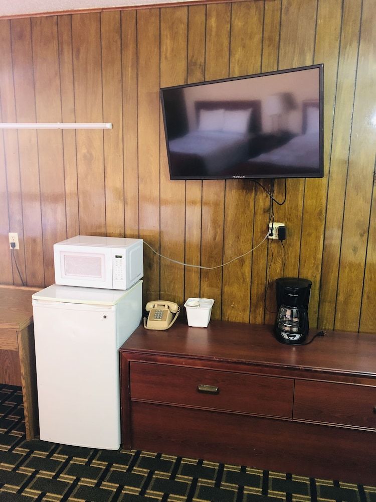 Big 12 Motel Broken Bow NE - photo 15