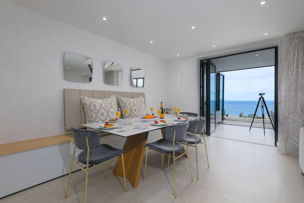 Monowai Heights — 4-Star Luxury Hotel in St Ives, United Kingdom