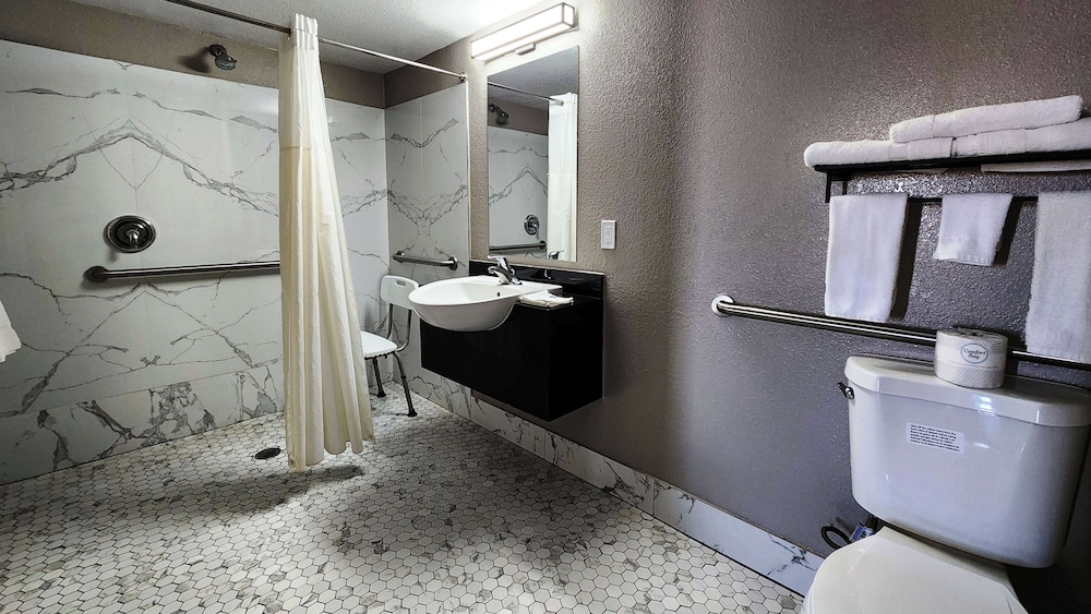Studio 6 Houston TX Medical Center NRG Stadium - photo 26