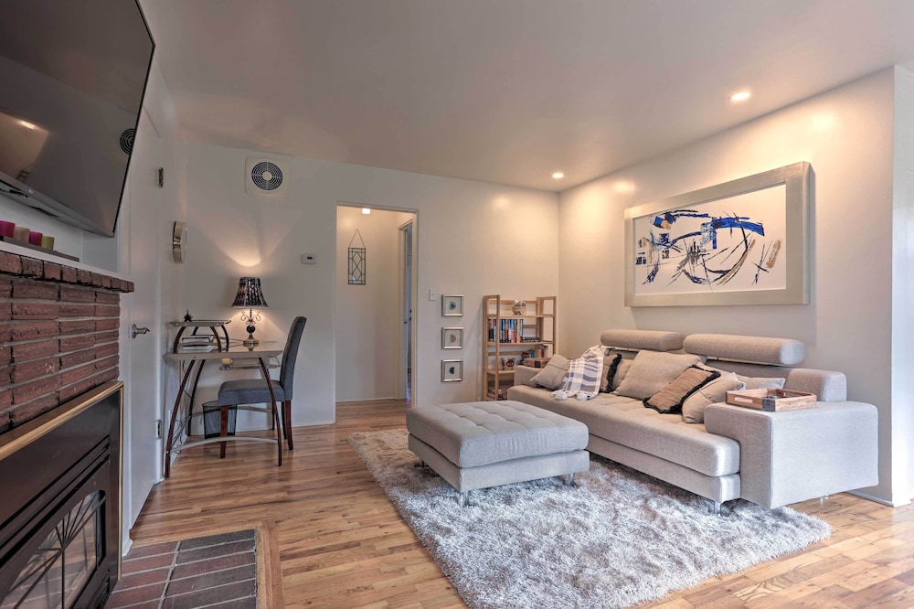 Couples Getaway in North End Boise Walk to Dtwn in Boise, United States