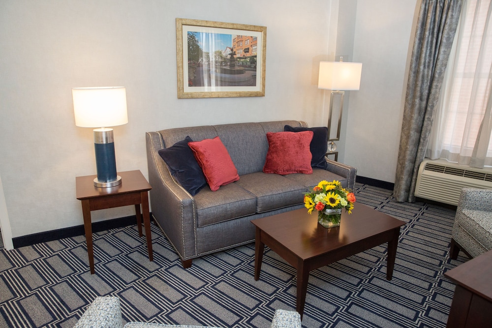 Hampton Inn & Suites Providence Downtown - photo 15