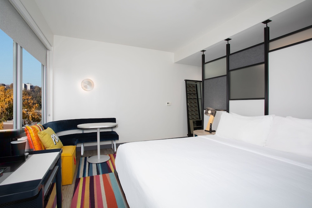 Aloft Omaha Aksarben Village - photo 9
