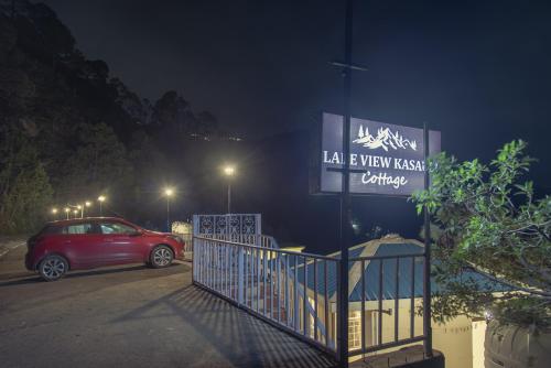 LakeView Kasauli Cottage — 4-Star Luxury Hotel in Kasauli, India