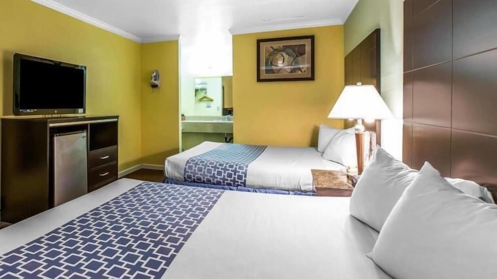 Morro Bay Beach Inn - photo 10