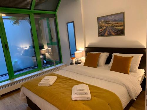 Montreux lake side apartment — 4-Star Luxury Hotel in Montreux, Switzerland