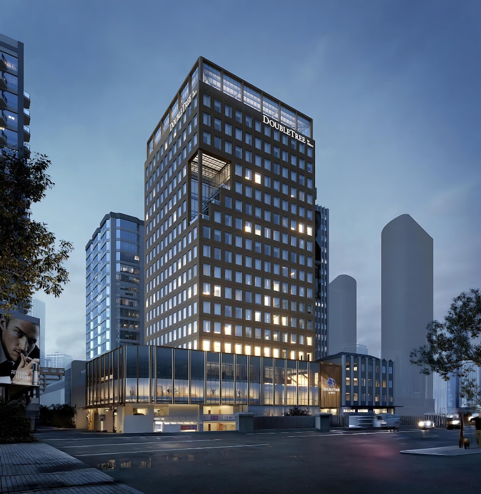 DoubleTree by Hilton Auckland Albert Street — 4-Star Luxury Hotel in Auckland, New Zealand