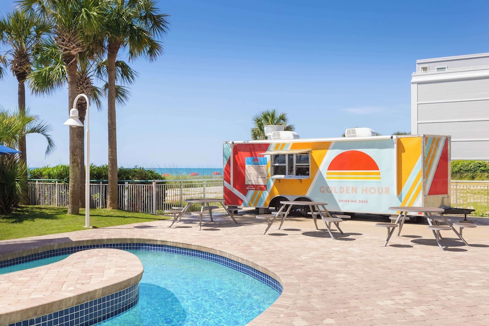 Hampton Inn & Suites Myrtle Beach Oceanfront - photo 52