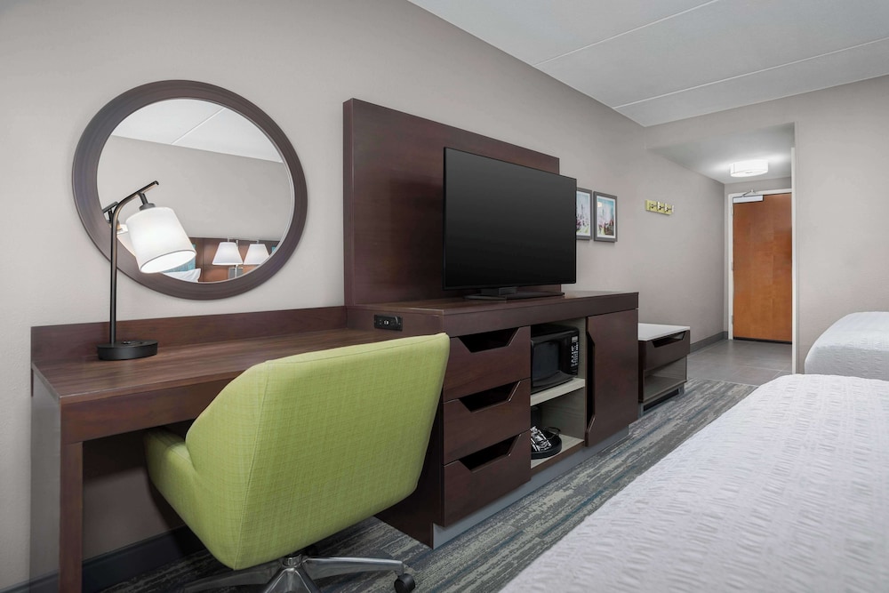 Hampton Inn & Suites ATL Six Flags - photo 7