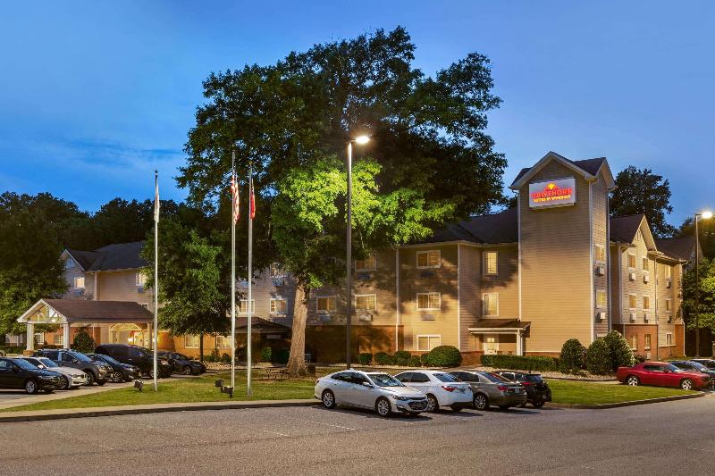 Hawthorn Suites by Wyndham Columbus Fort Benning - photo 2