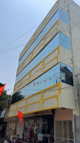 Hotel Prisha Recidency — Wardha