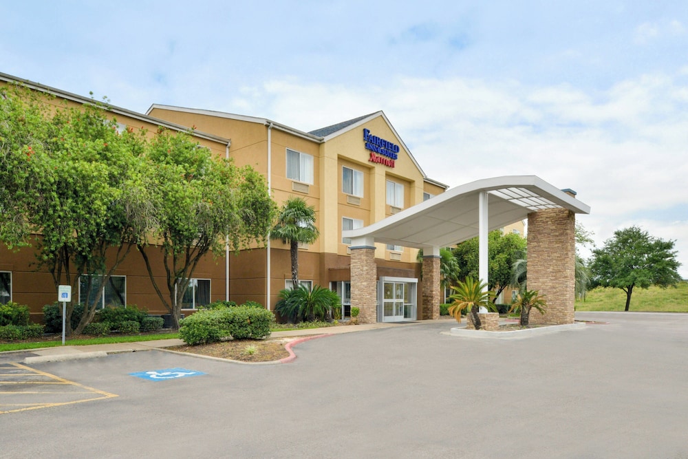 Fairfield Inn & Suites By Marriott Beaumont - photo 44