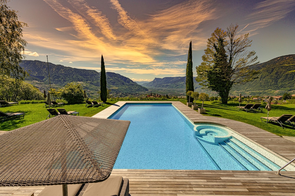 Hotel Küglerhof in Tirolo, Italy