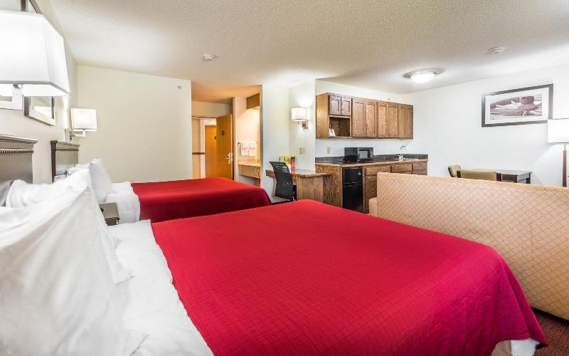 Wamego Inn and Suites - photo 13