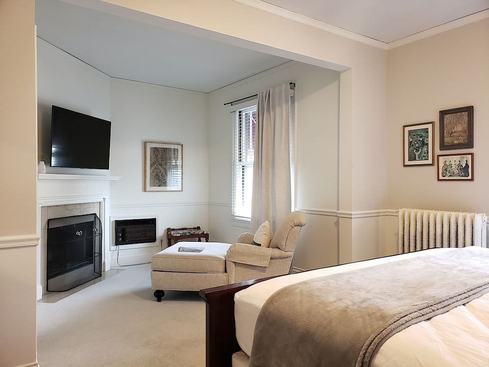 Hearthside Inn - photo 11