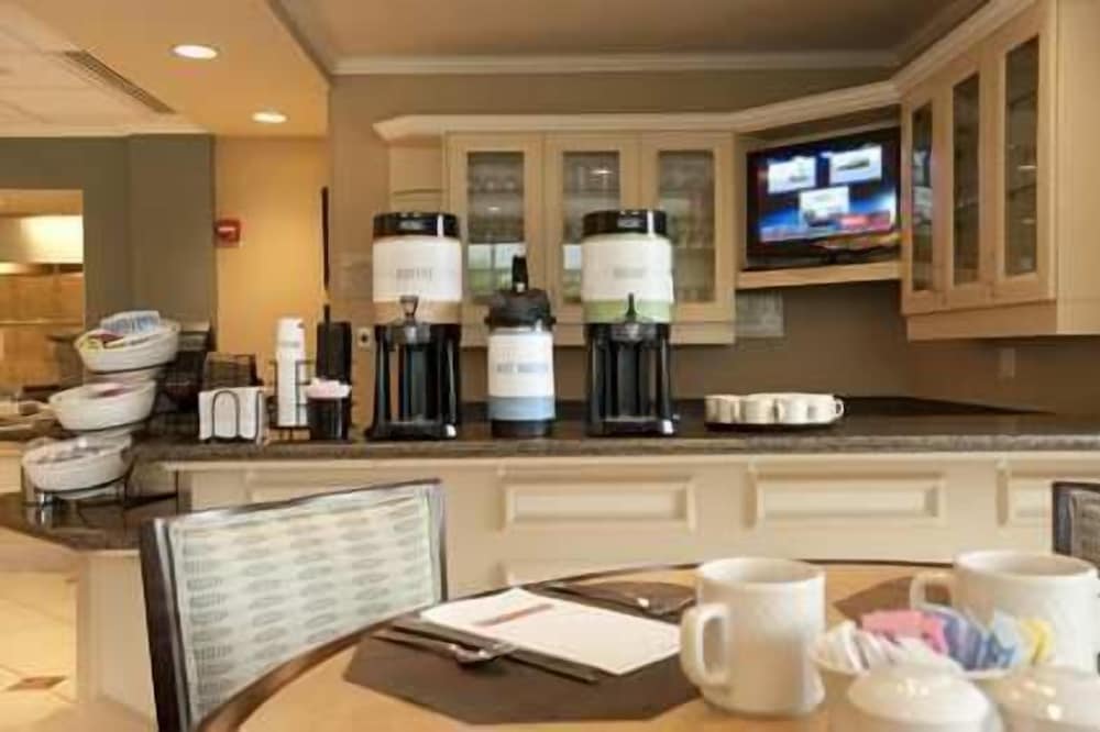 Hilton Garden Inn Mt. Laurel - photo 30