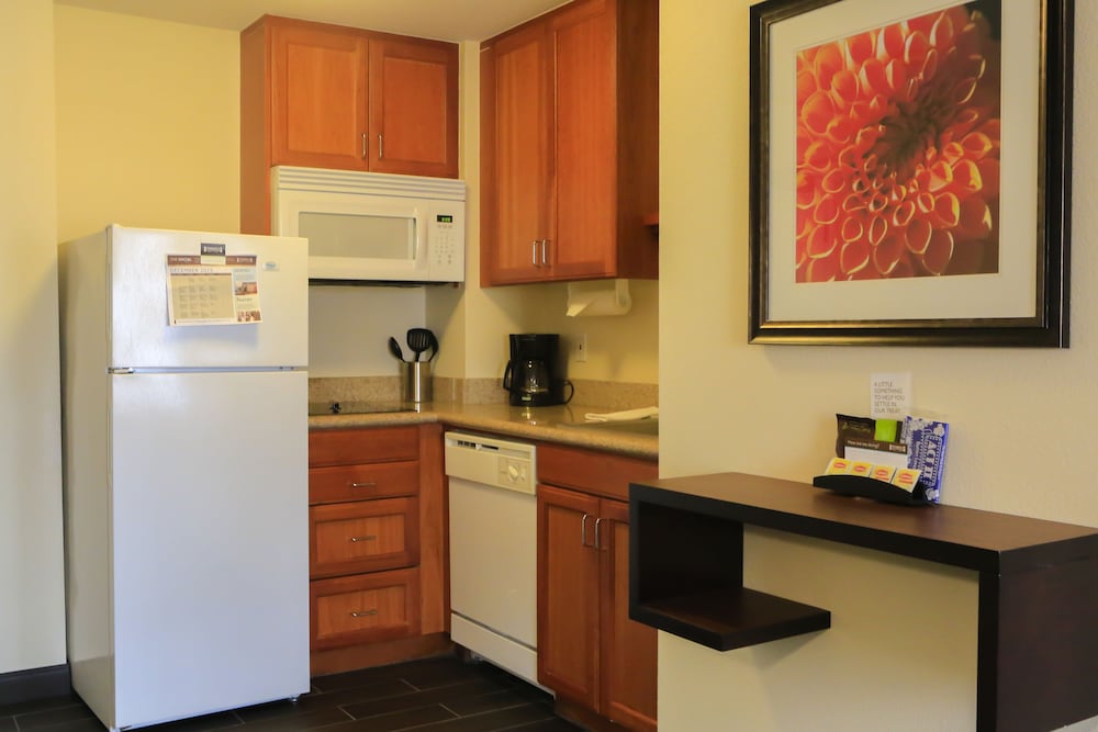 Staybridge Suites Silicon Valley by IHG - photo 9